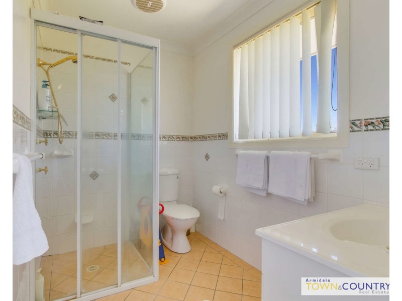 6 Norris Drive, Armidale NSW 2350