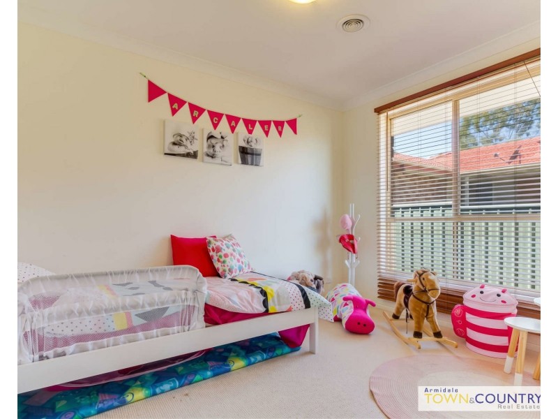 6 Norris Drive, Armidale NSW 2350