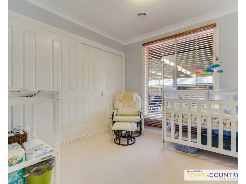 6 Norris Drive, Armidale NSW 2350