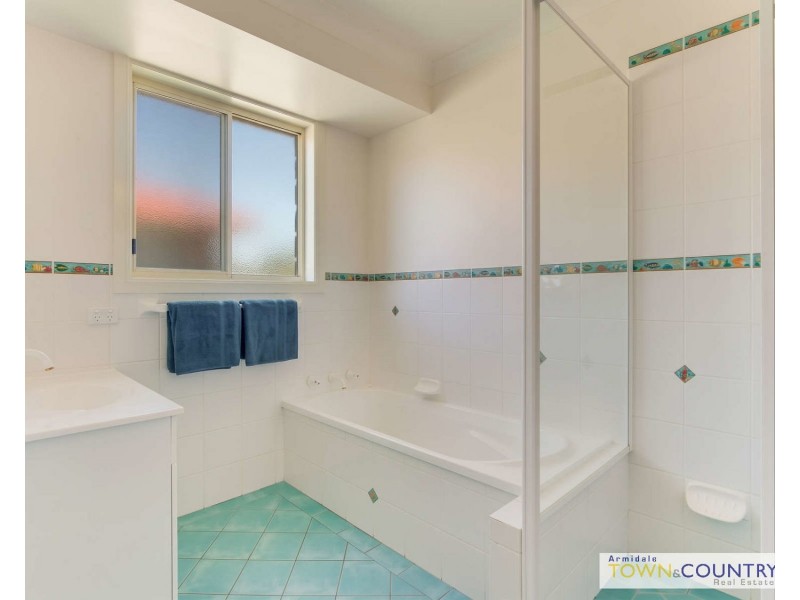 6 Norris Drive, Armidale NSW 2350