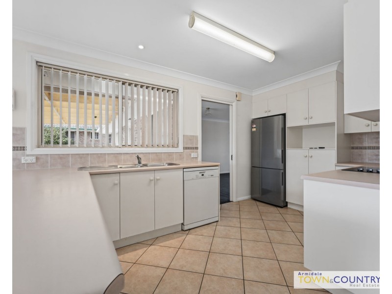 9 Newling Avenue, Armidale NSW 2350