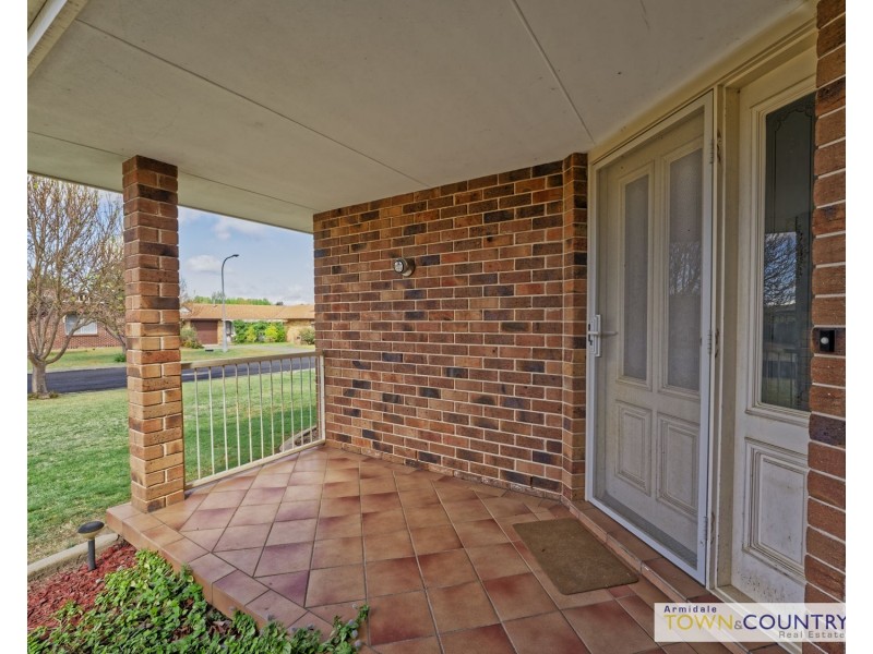 9 Newling Avenue, Armidale NSW 2350