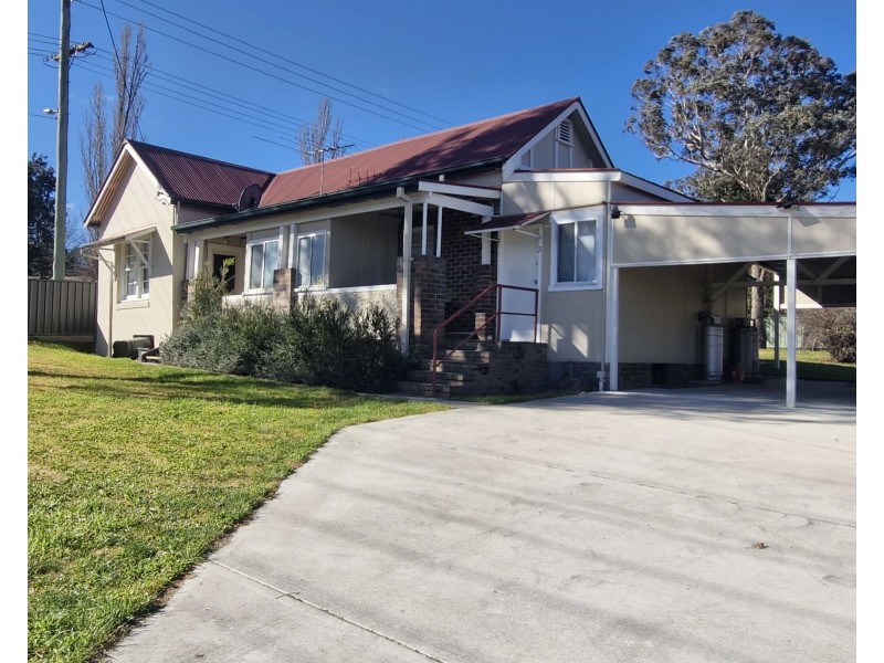 2/61 Markham Street, Armidale NSW 2350
