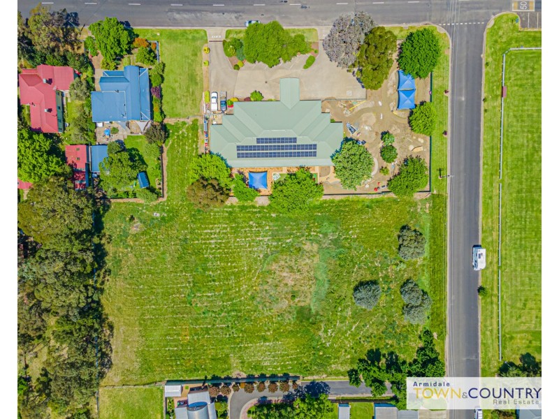 51 Kirkwood Street, Armidale NSW 2350