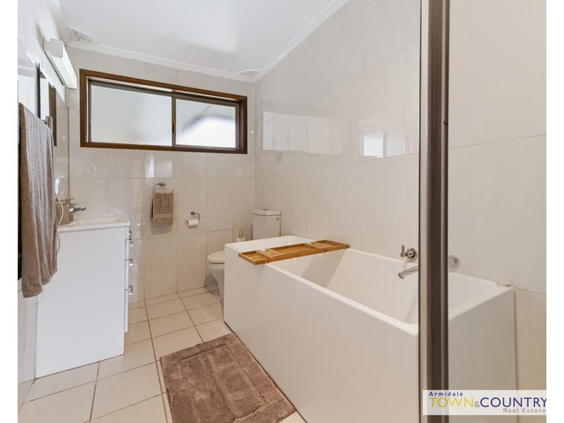 174 Northey’s Road, Armidale NSW 2350