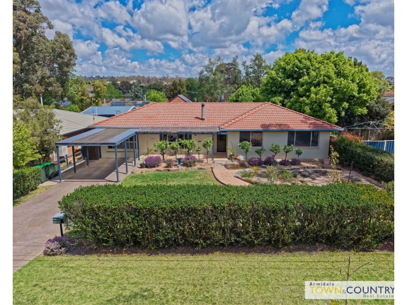54 Murray Avenue, Armidale NSW 2350
