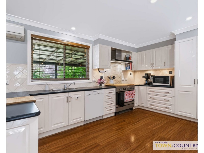 54 Murray Avenue, Armidale NSW 2350