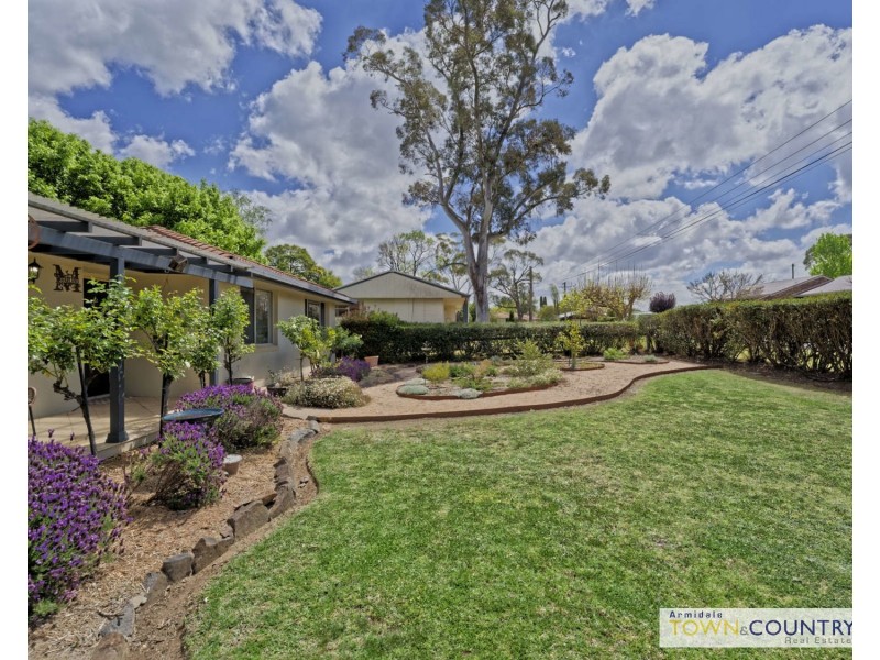54 Murray Avenue, Armidale NSW 2350