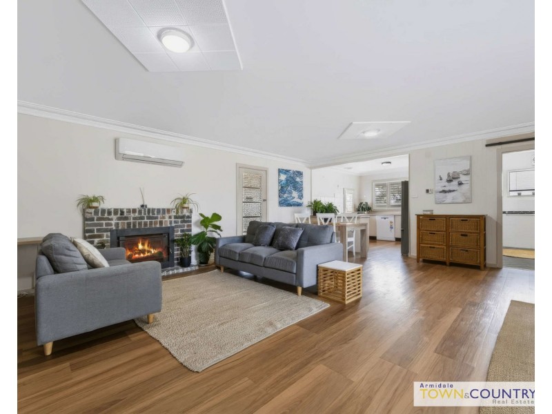 9 Grafton Road, Armidale NSW 2350