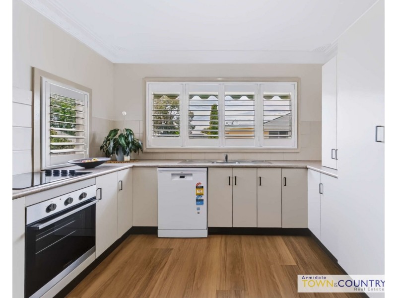 9 Grafton Road, Armidale NSW 2350