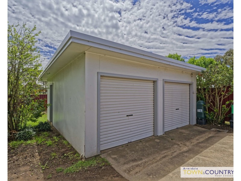 9 Grafton Road, Armidale NSW 2350