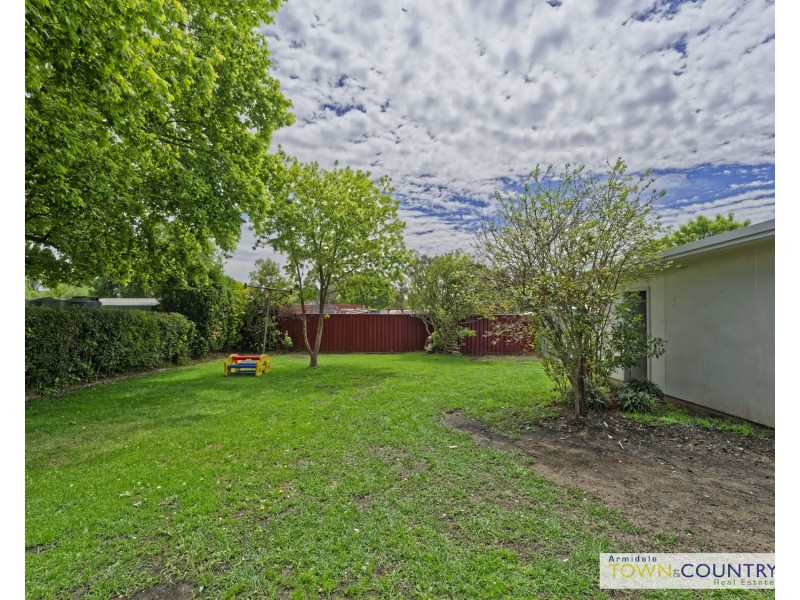 9 Grafton Road, Armidale NSW 2350