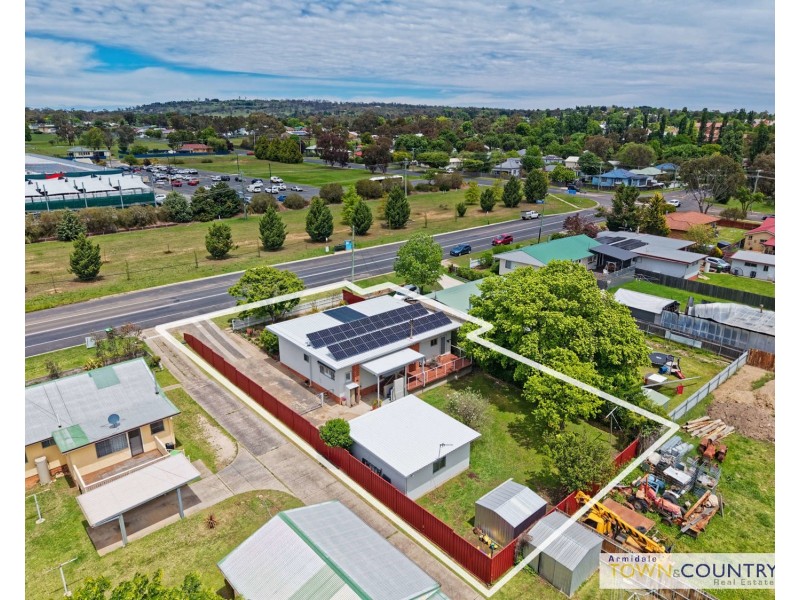 9 Grafton Road, Armidale NSW 2350