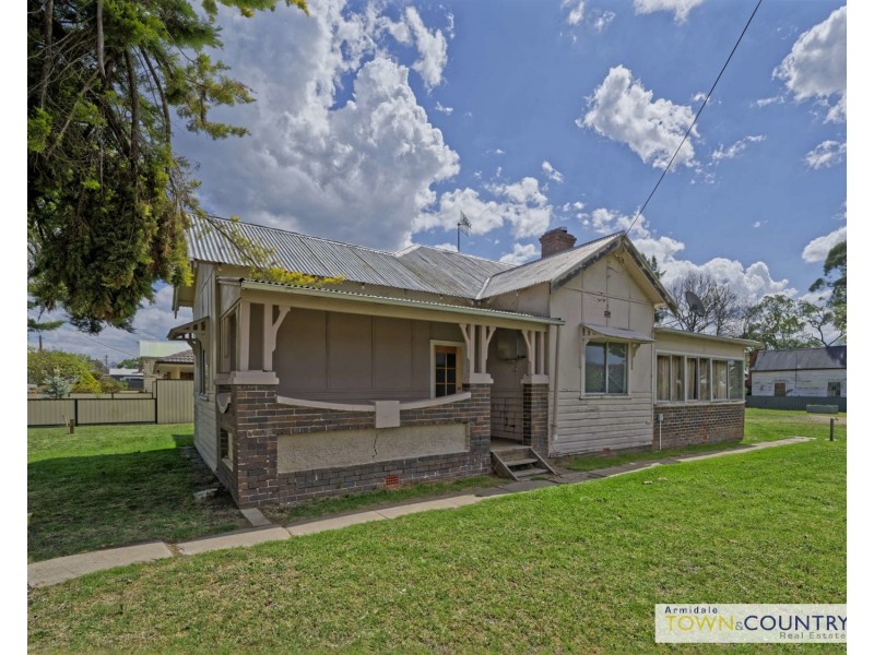 91 Bridge Street, Uralla NSW 2358
