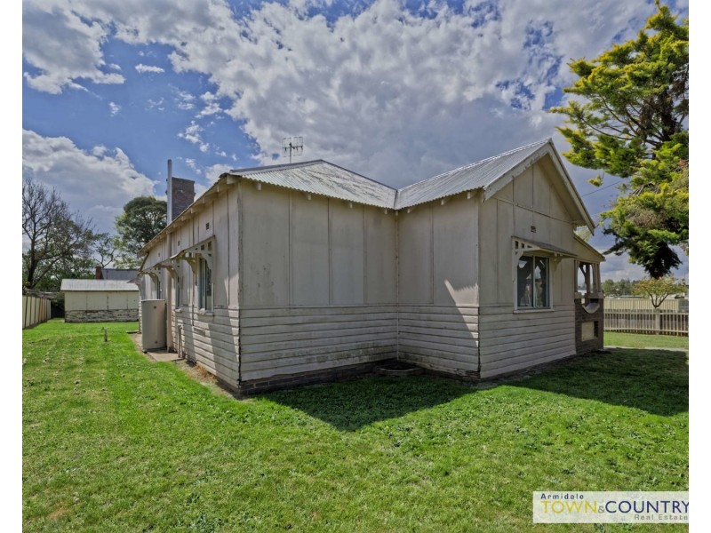 91 Bridge Street, Uralla NSW 2358