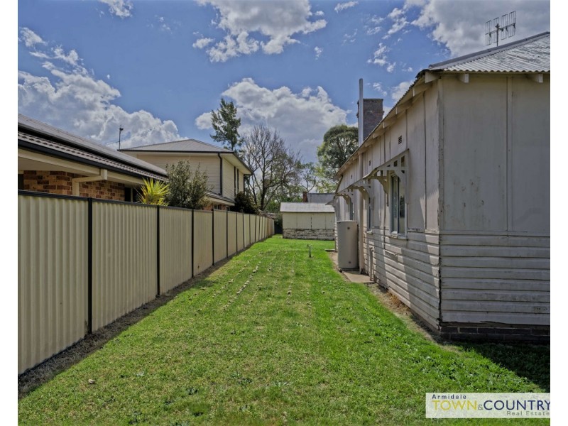 91 Bridge Street, Uralla NSW 2358