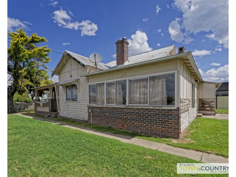 91 Bridge Street, Uralla NSW 2358