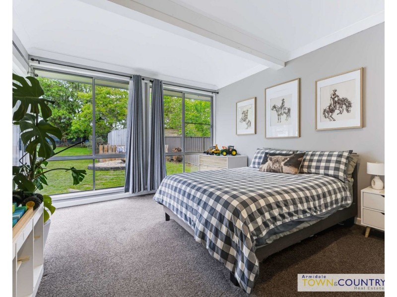 12 Douglas Street, Armidale NSW 2350