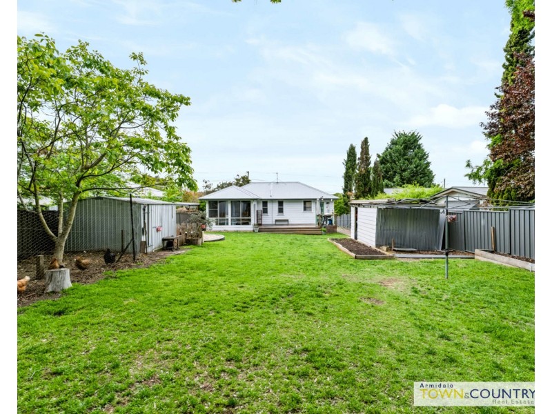 12 Douglas Street, Armidale NSW 2350