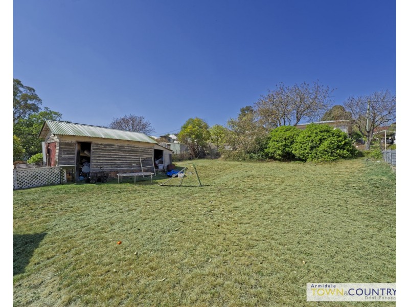 6 Lambs Avenue, Armidale NSW 2350