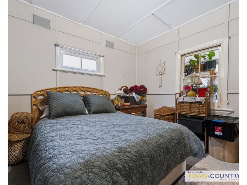 6 Lambs Avenue, Armidale NSW 2350