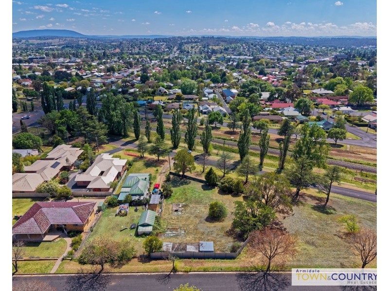 6 Lambs Avenue, Armidale NSW 2350