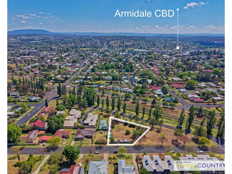 4 Lambs Avenue, Armidale NSW 2350