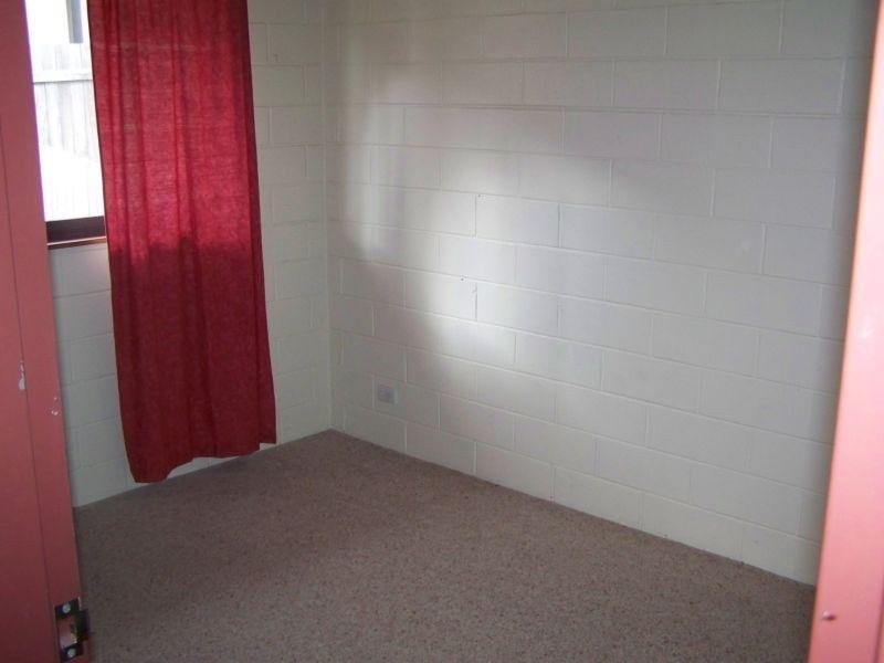 1/2 Bishop Crescent, Armidale NSW 2350