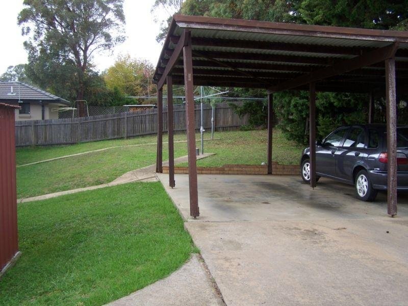 1/2 Bishop Crescent, Armidale NSW 2350