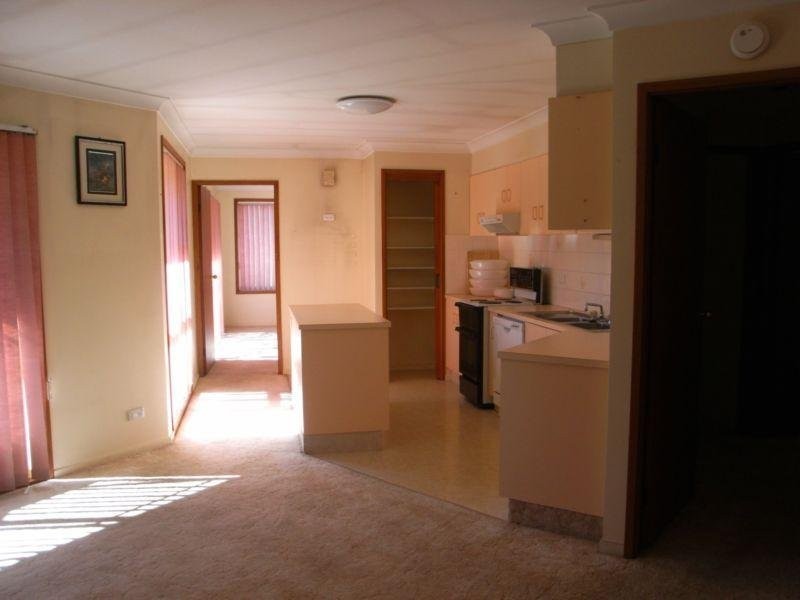 105 New England Highway, Black Mountain NSW 2365