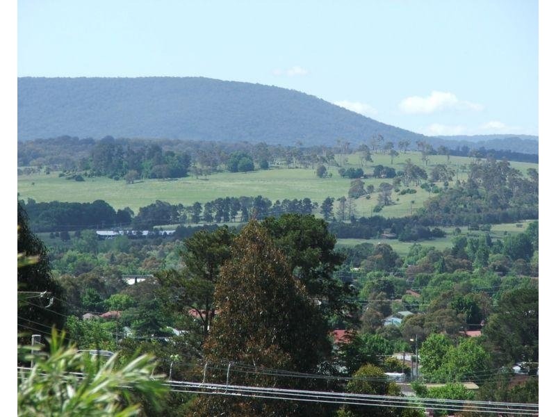 49 Garibaldi Street, Armidale NSW 2350