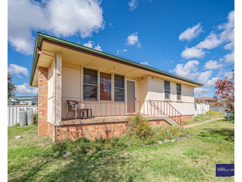 35 Abercrombie Street, Guyra NSW 2365