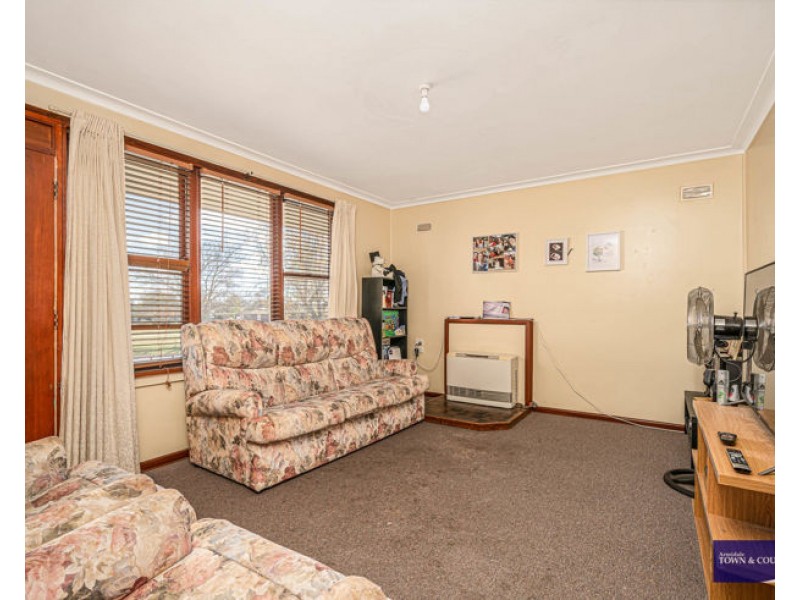 35 Abercrombie Street, Guyra NSW 2365