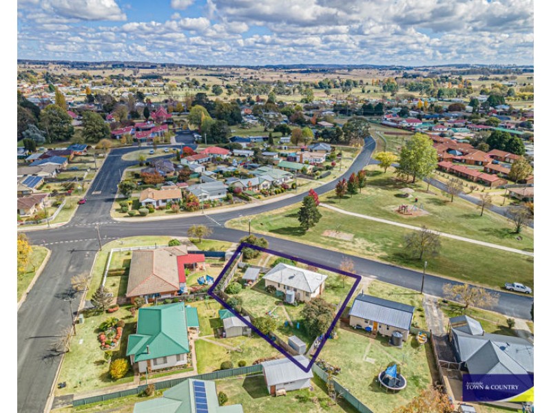 35 Abercrombie Street, Guyra NSW 2365