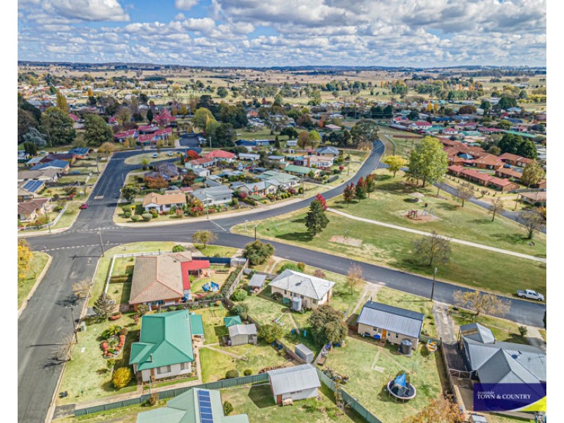 35 Abercrombie Street, Guyra NSW 2365