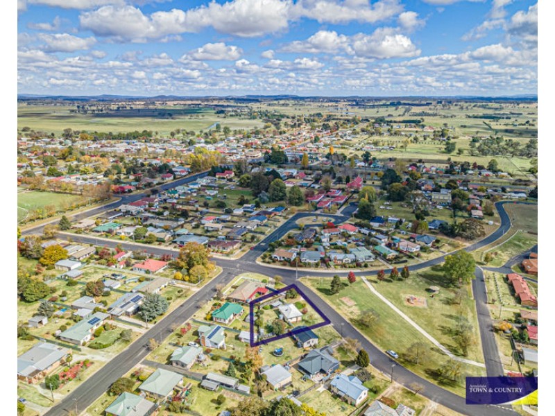35 Abercrombie Street, Guyra NSW 2365