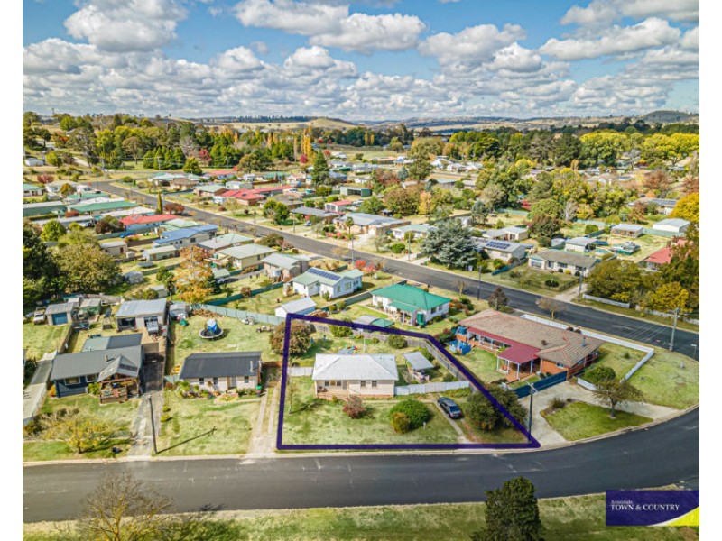 35 Abercrombie Street, Guyra NSW 2365