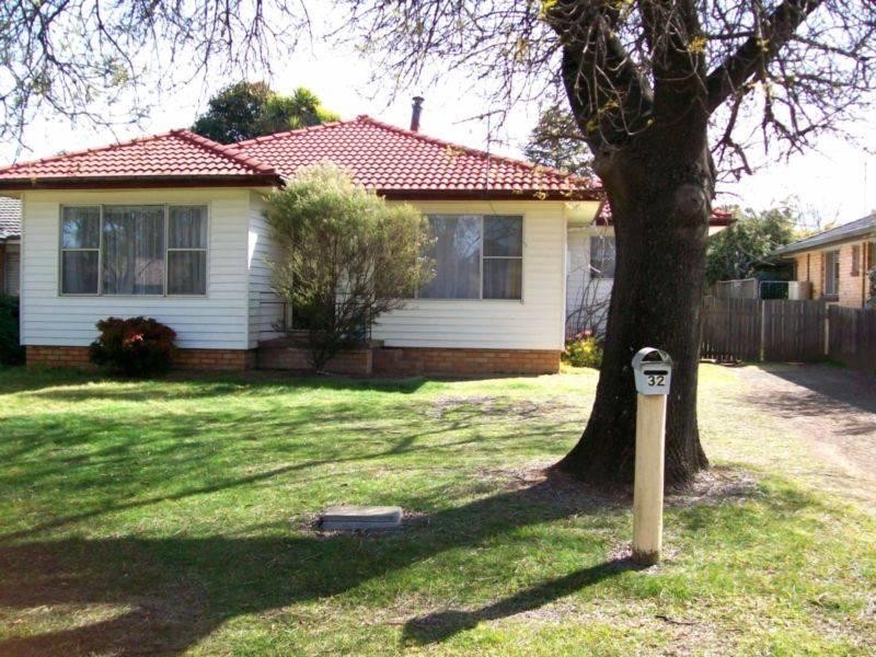 32 Judith Street, Armidale NSW 2350