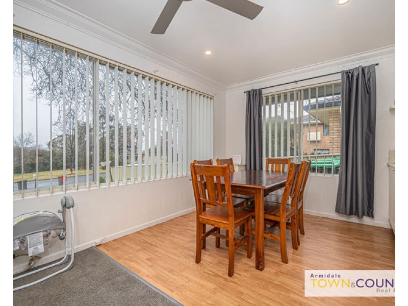 10 Hawke Street, Armidale NSW 2350