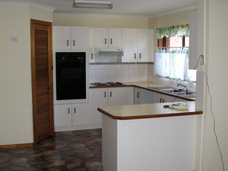 18 Tenterden Street, Guyra NSW 2365