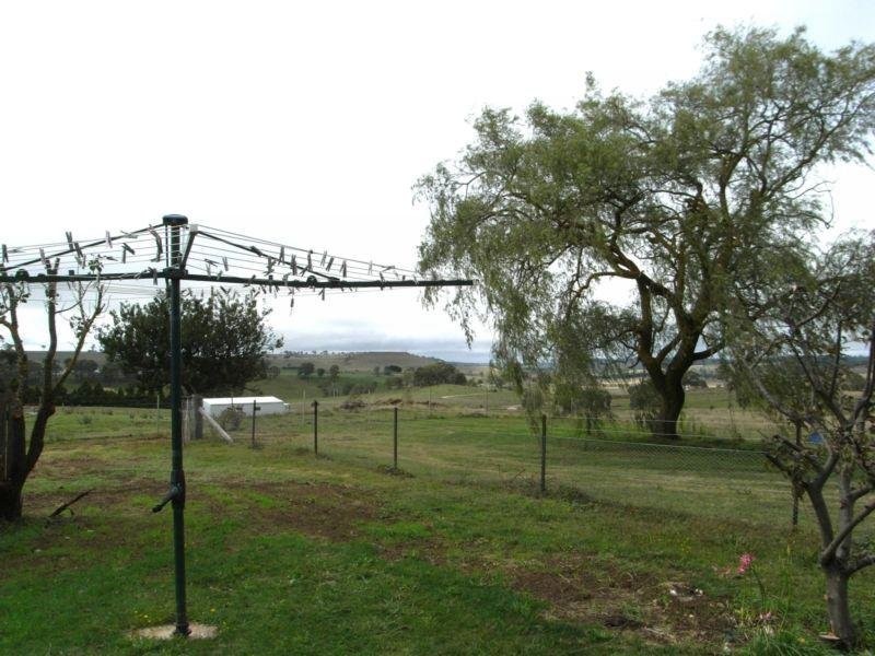 2 Manse Street, Guyra NSW 2365