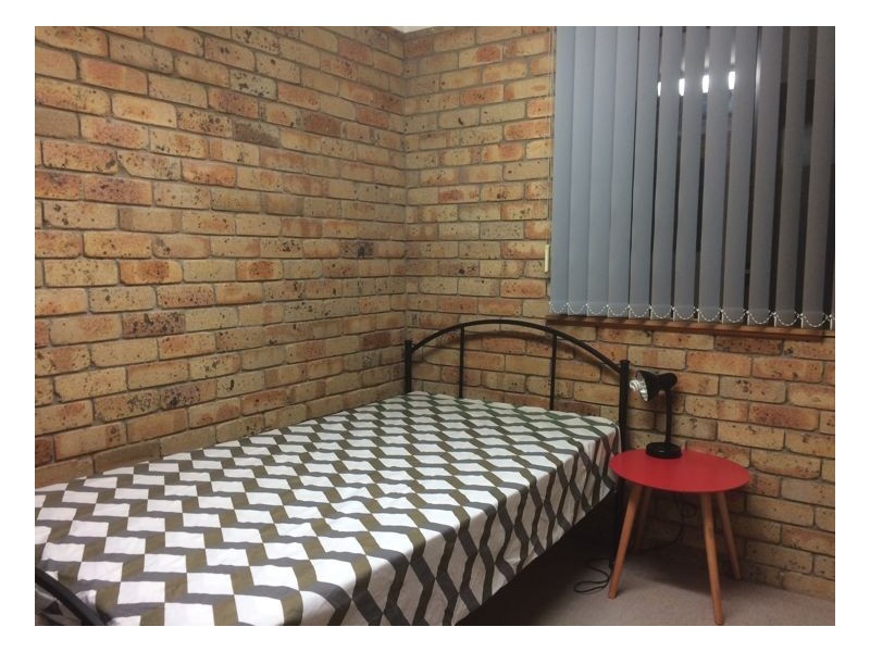 Room 2/4 Salmon Avenue, Armidale NSW 2350