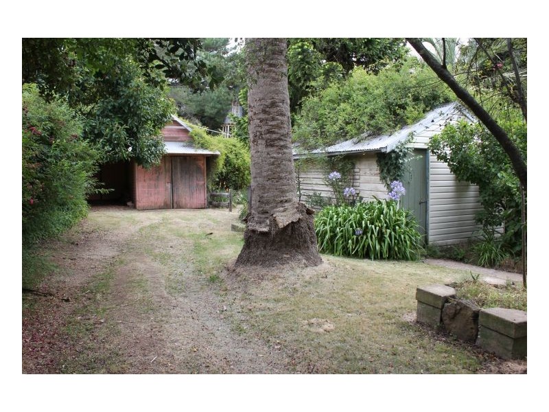 16 Ollera Street, Guyra NSW 2365