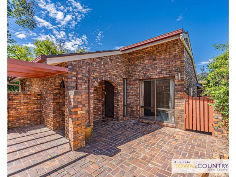 5 Sylvia Crescent, Armidale NSW 2350