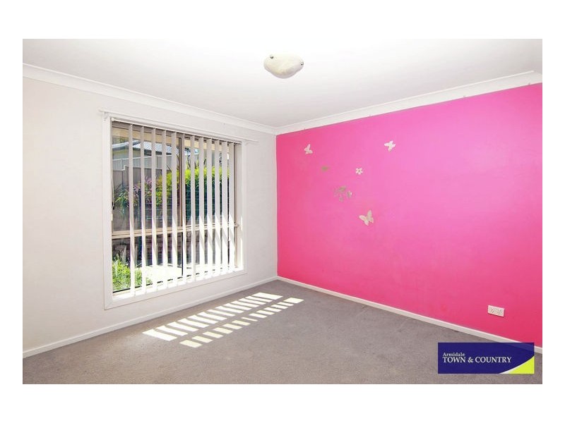 2/13 Amber Close, Armidale NSW 2350