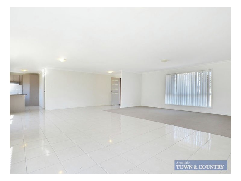 8 Somerville Close, Armidale NSW 2350