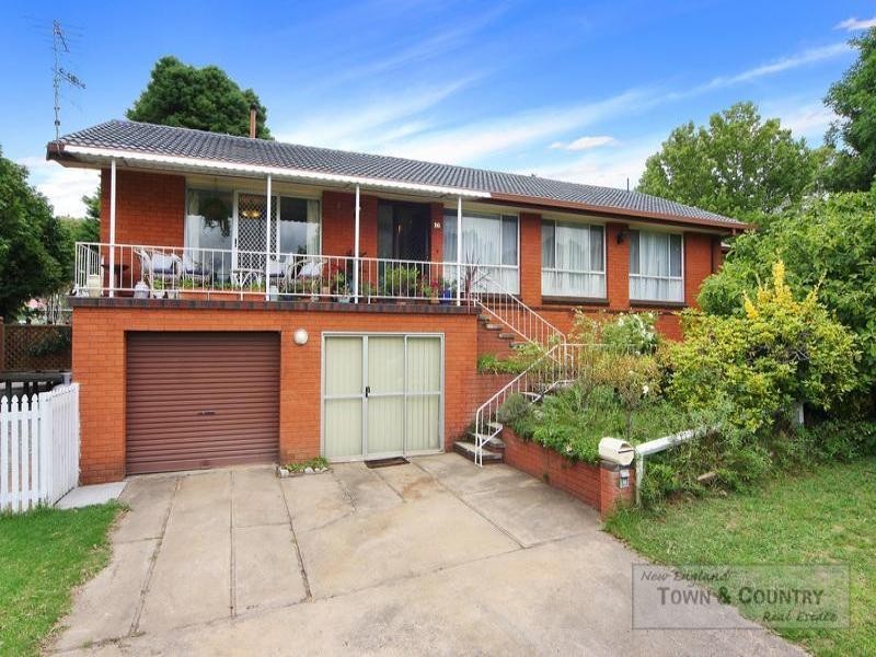 16 Merinda Place, Armidale NSW 2350