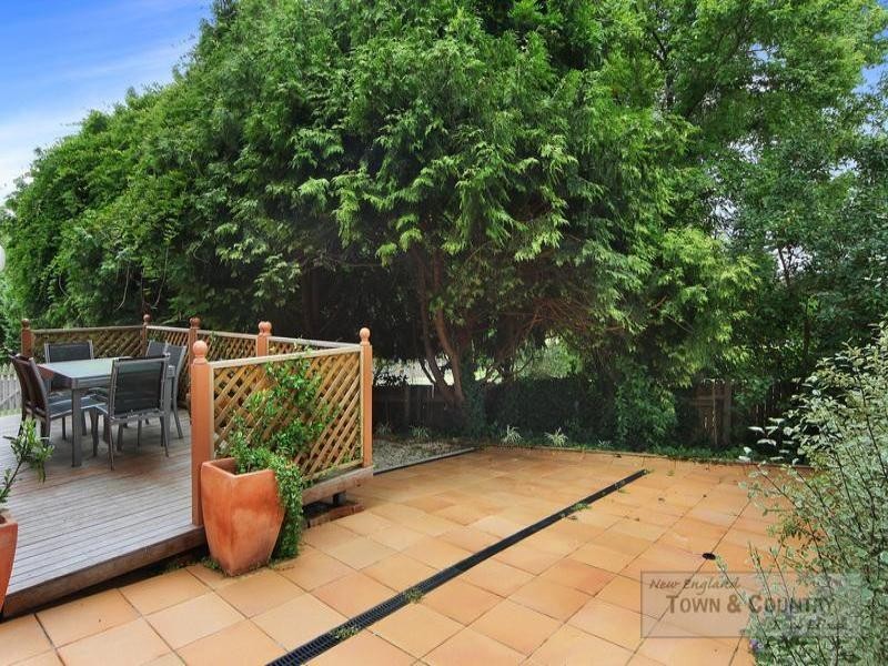 16 Merinda Place, Armidale NSW 2350