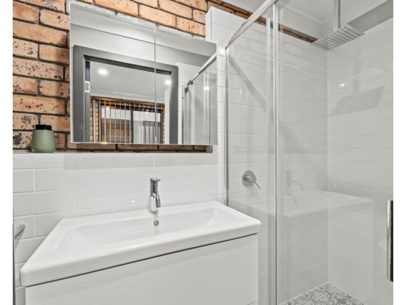 Room 9/4 Salmon Avenue, Armidale NSW 2350