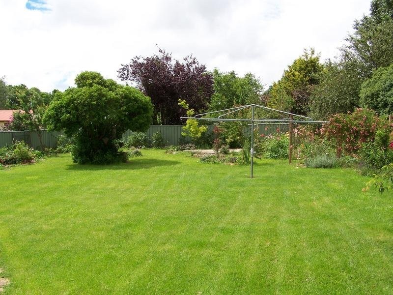 15 Lackey Street, Guyra NSW 2365